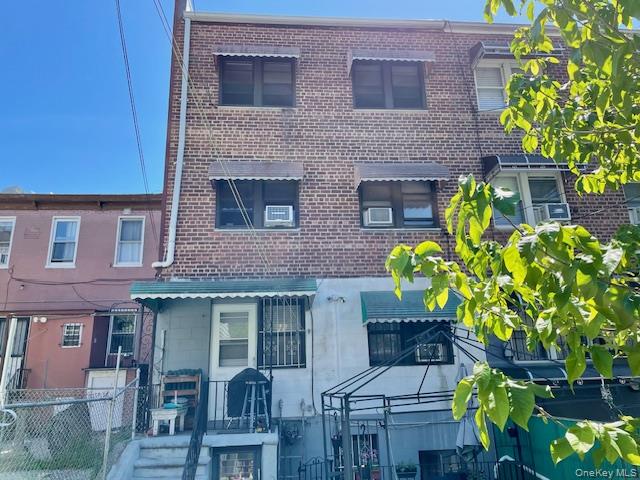 32-16 56th Street Property Photo 15