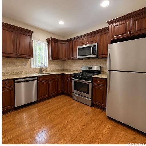 18 Elizabeth Court Property Photo 3