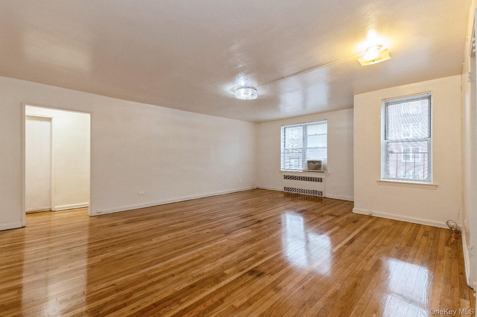 105-24 67 Avenue 4b Property Photo 6
