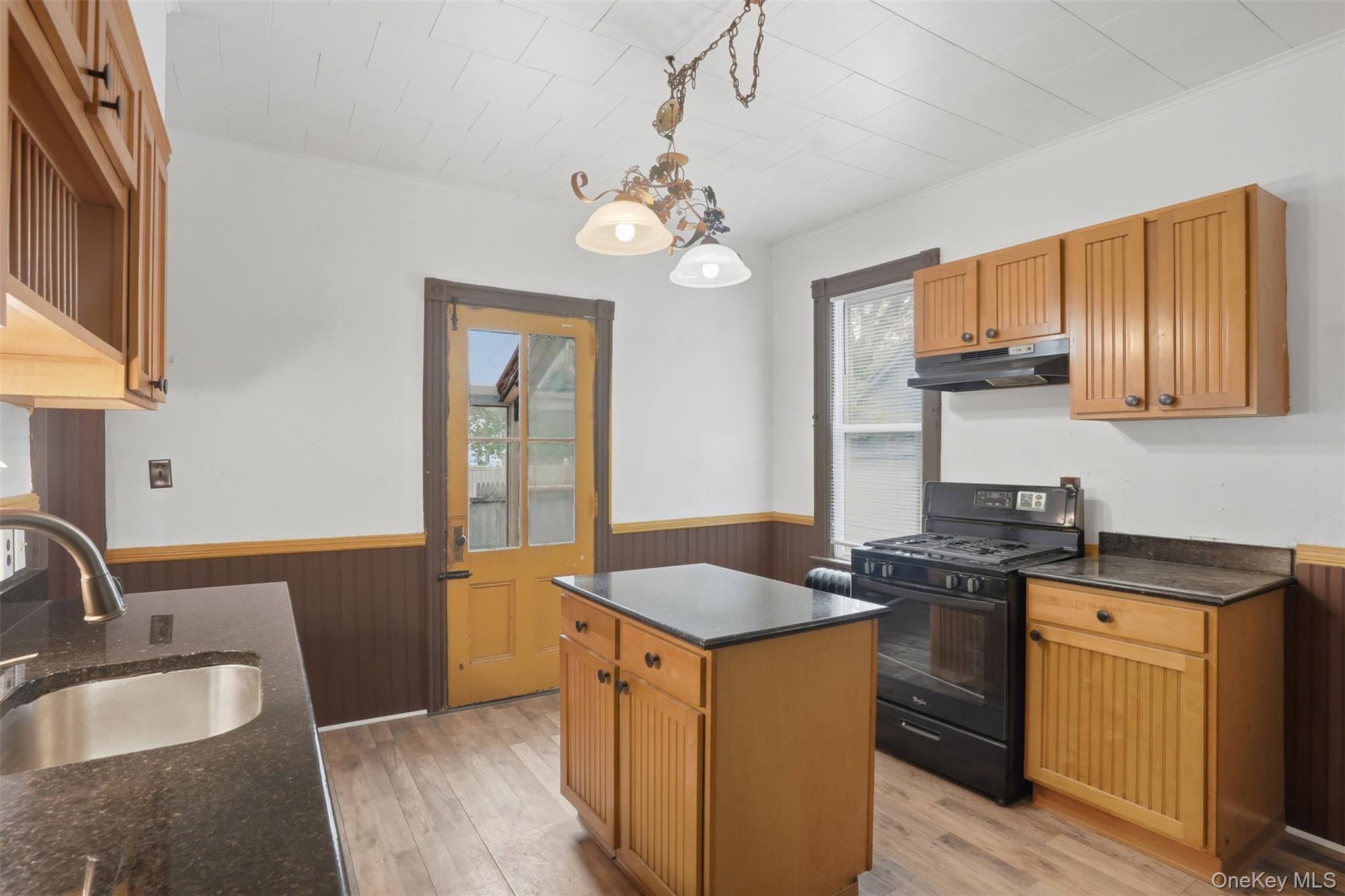 8 Sullivan Avenue Property Photo 25