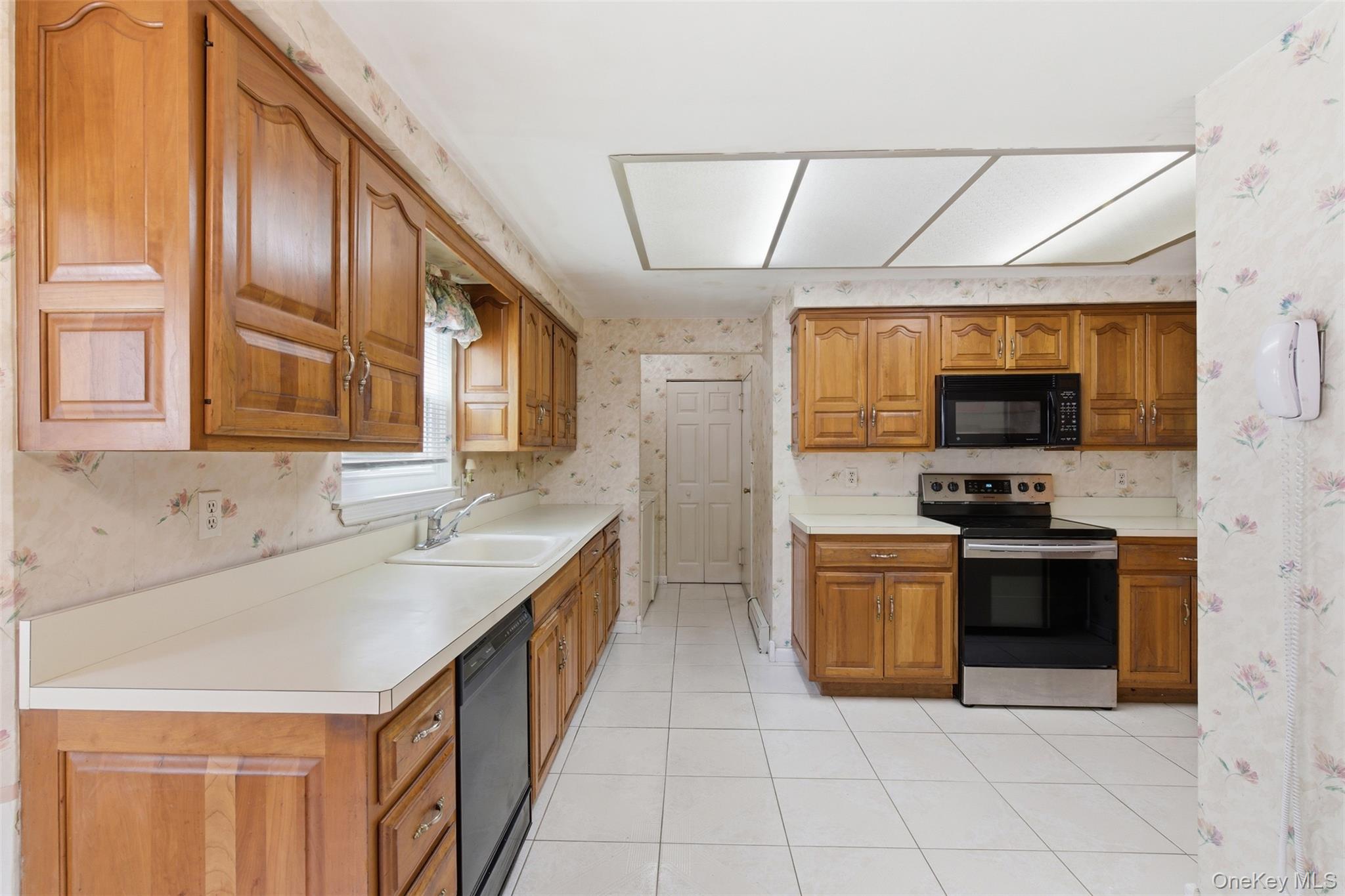 2 Barrett Court Property Photo 9