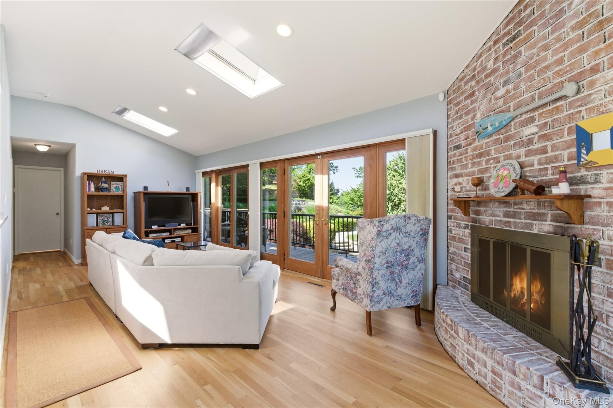 54 Westview Road Property Photo 4