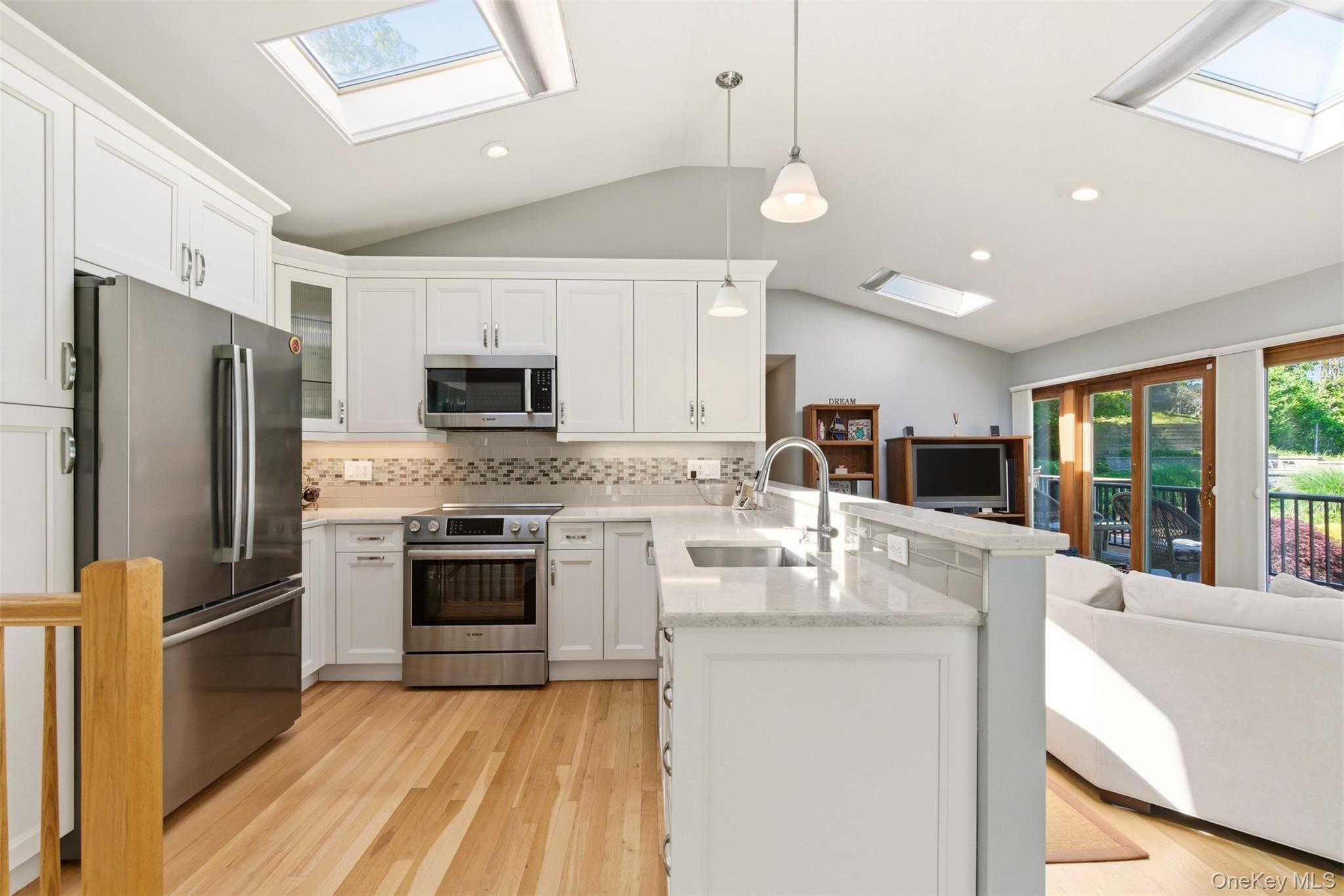 54 Westview Road Property Photo 5