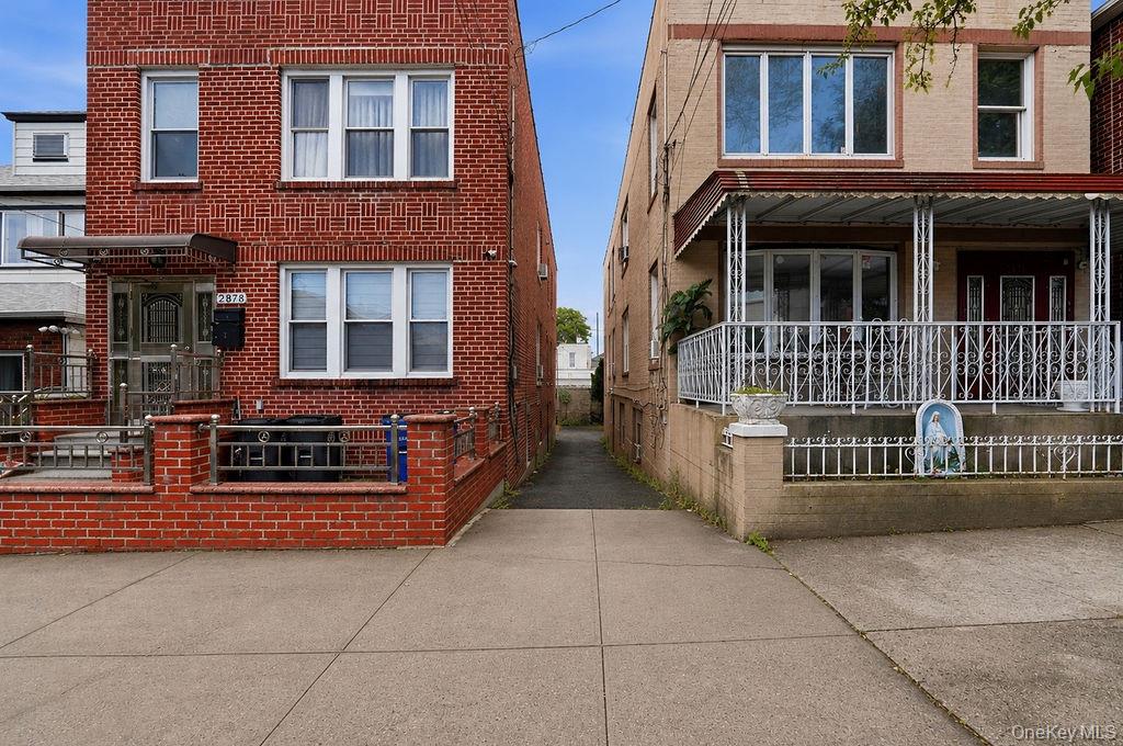 2876 Harrington Avenue Property Photo 2
