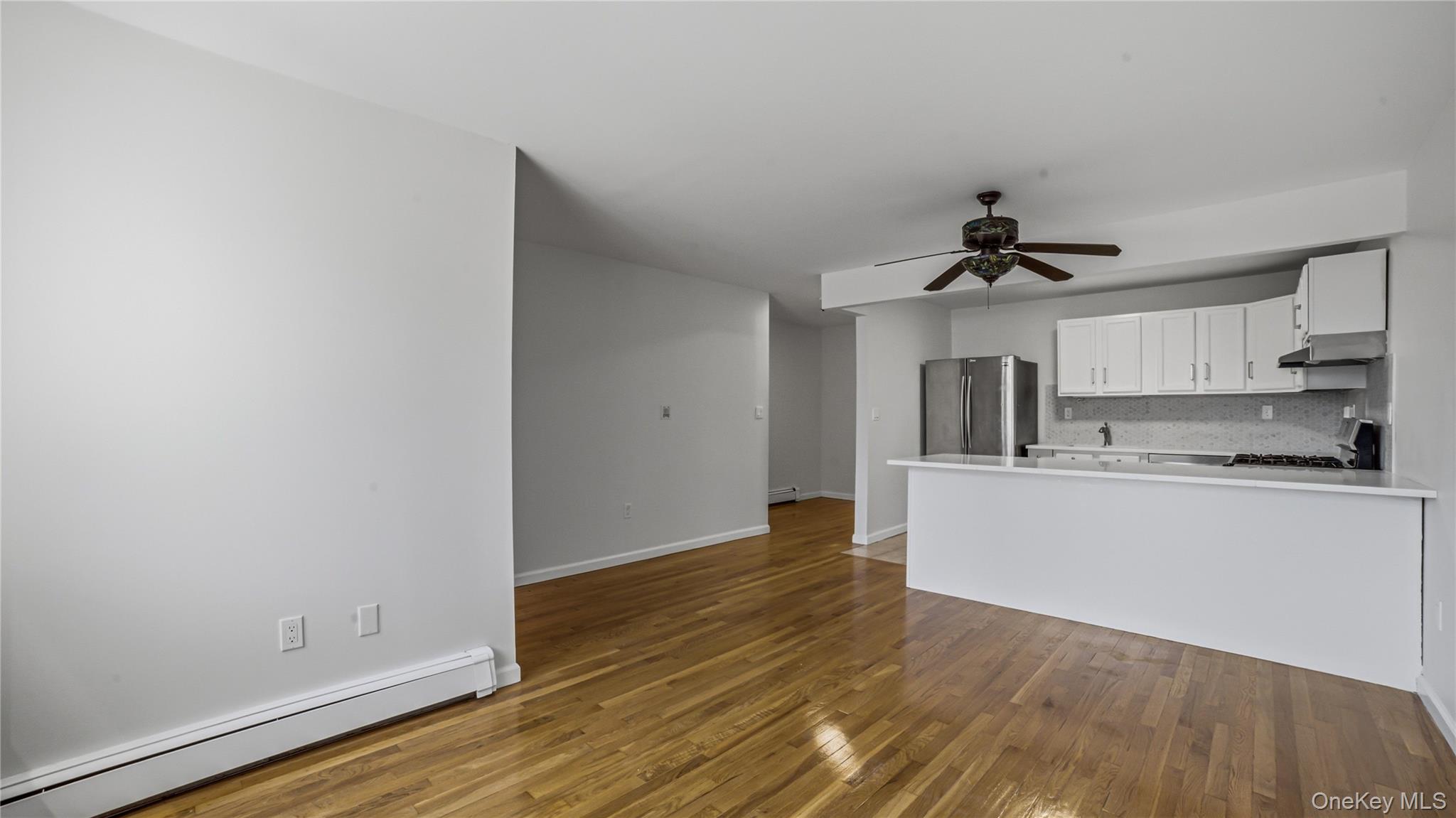 2011 Colonial Avenue Property Photo 5