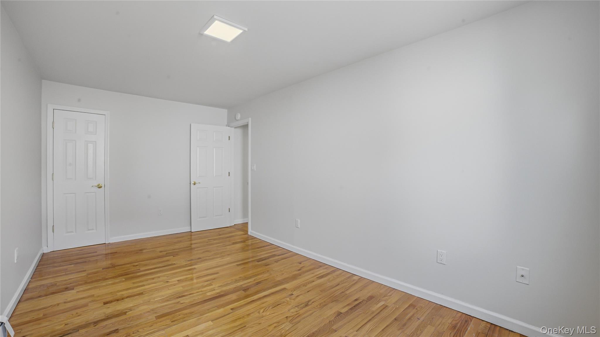 2011 Colonial Avenue Property Photo 9