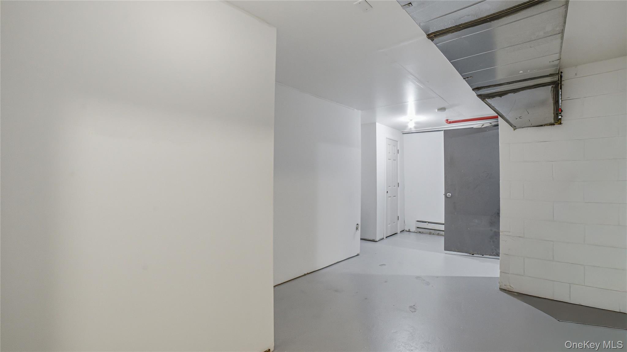 2011 Colonial Avenue Property Photo 14