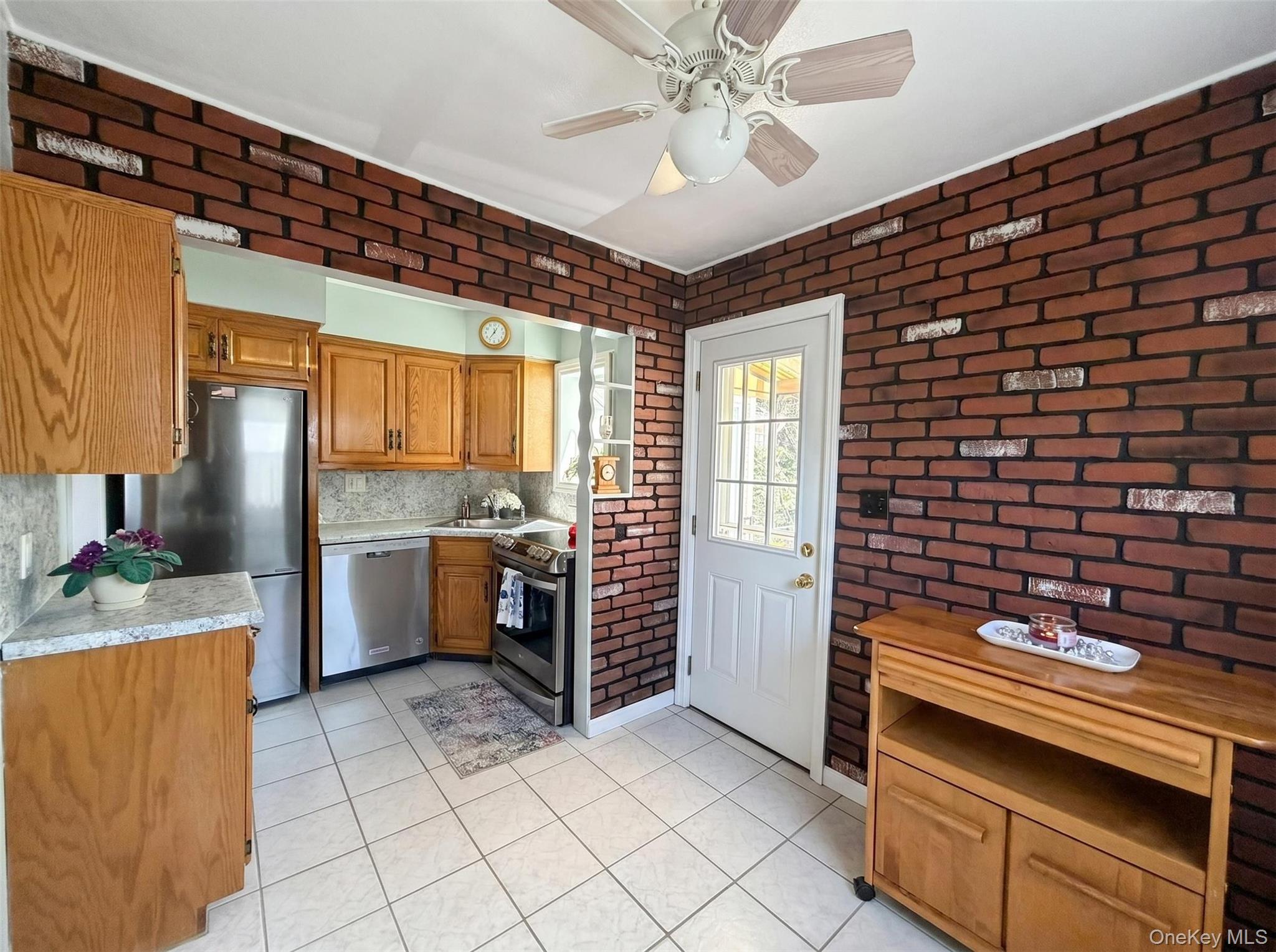 3584 Condor Road Property Photo 9