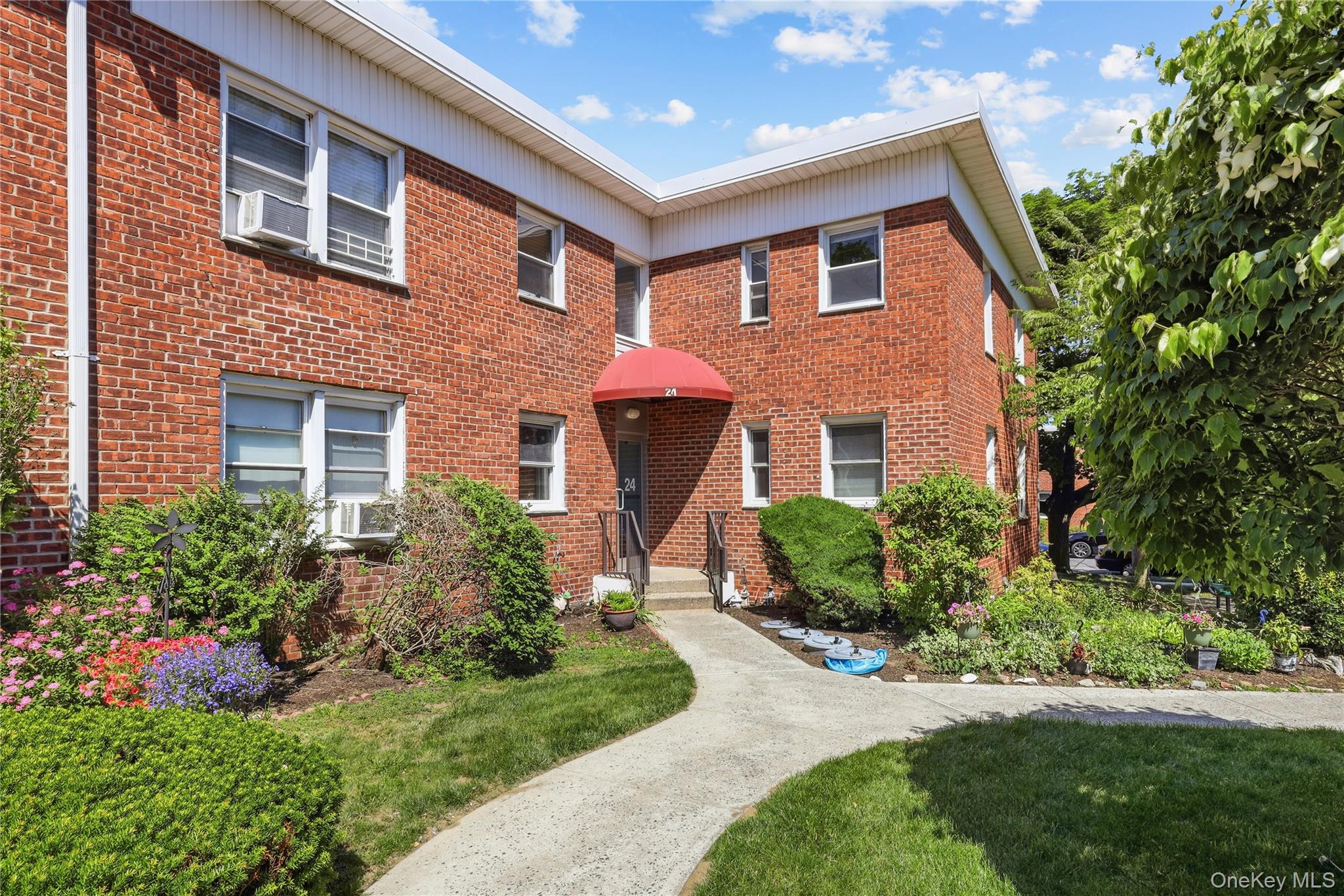 24 Winchester Avenue 2C Property Photo 1