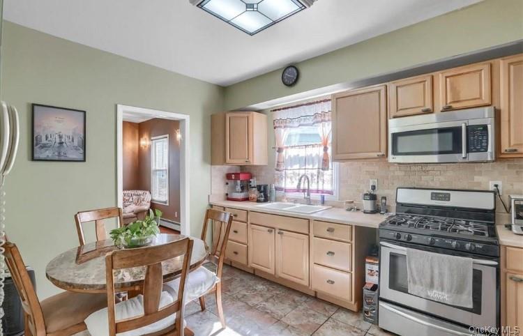 30 Spring Street Property Photo 5