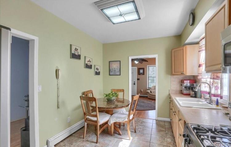 30 Spring Street Property Photo 6