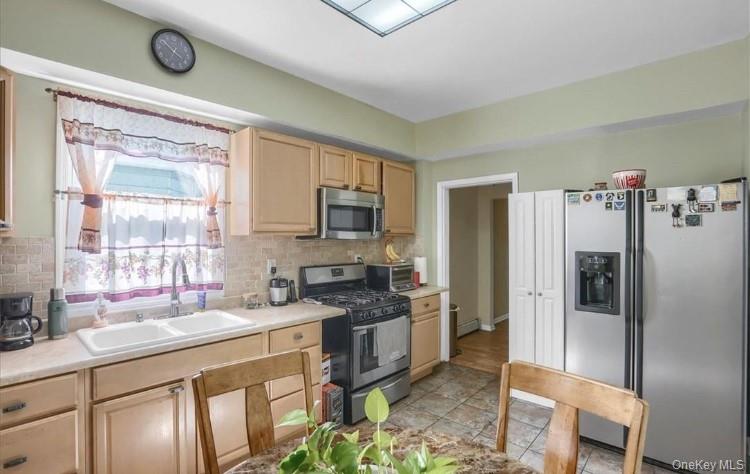 30 Spring Street Property Photo 7