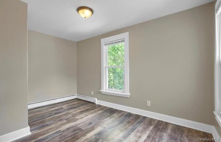 30 Spring Street Property Photo 9