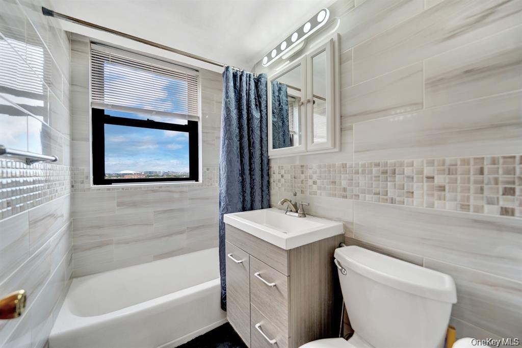 61-15 98th Street 16h Property Photo 12