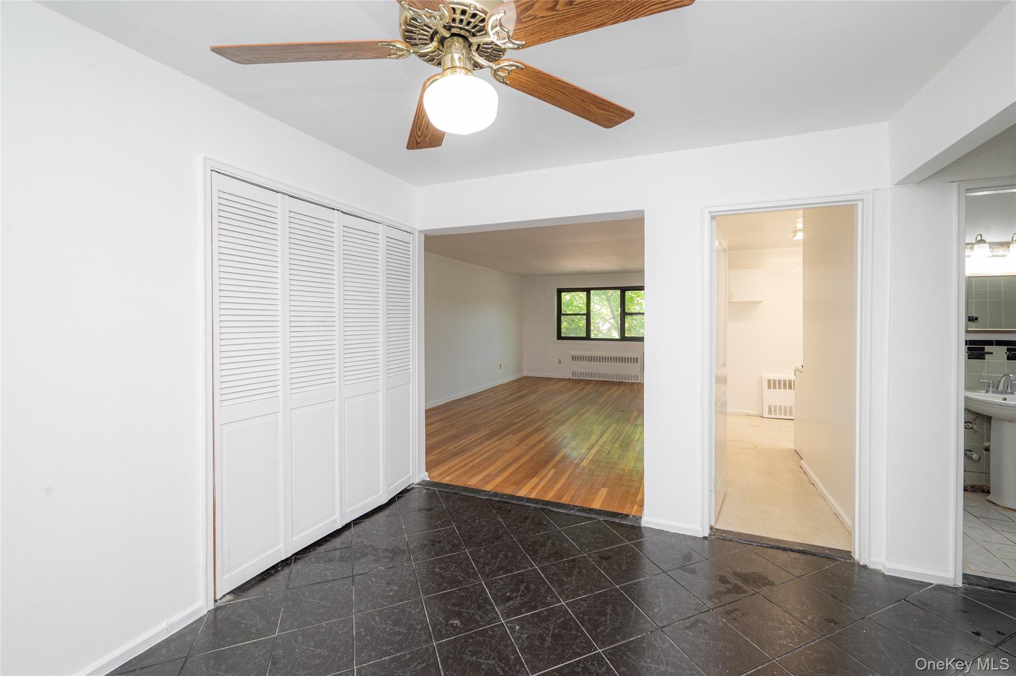 50 Brompton Road Apt 3h Property Photo 7