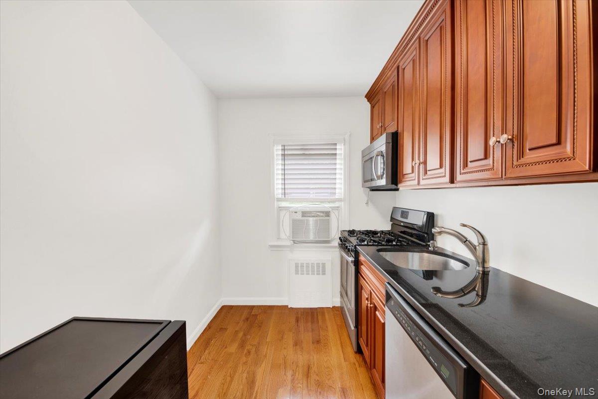10 South 2f Property Photo 3