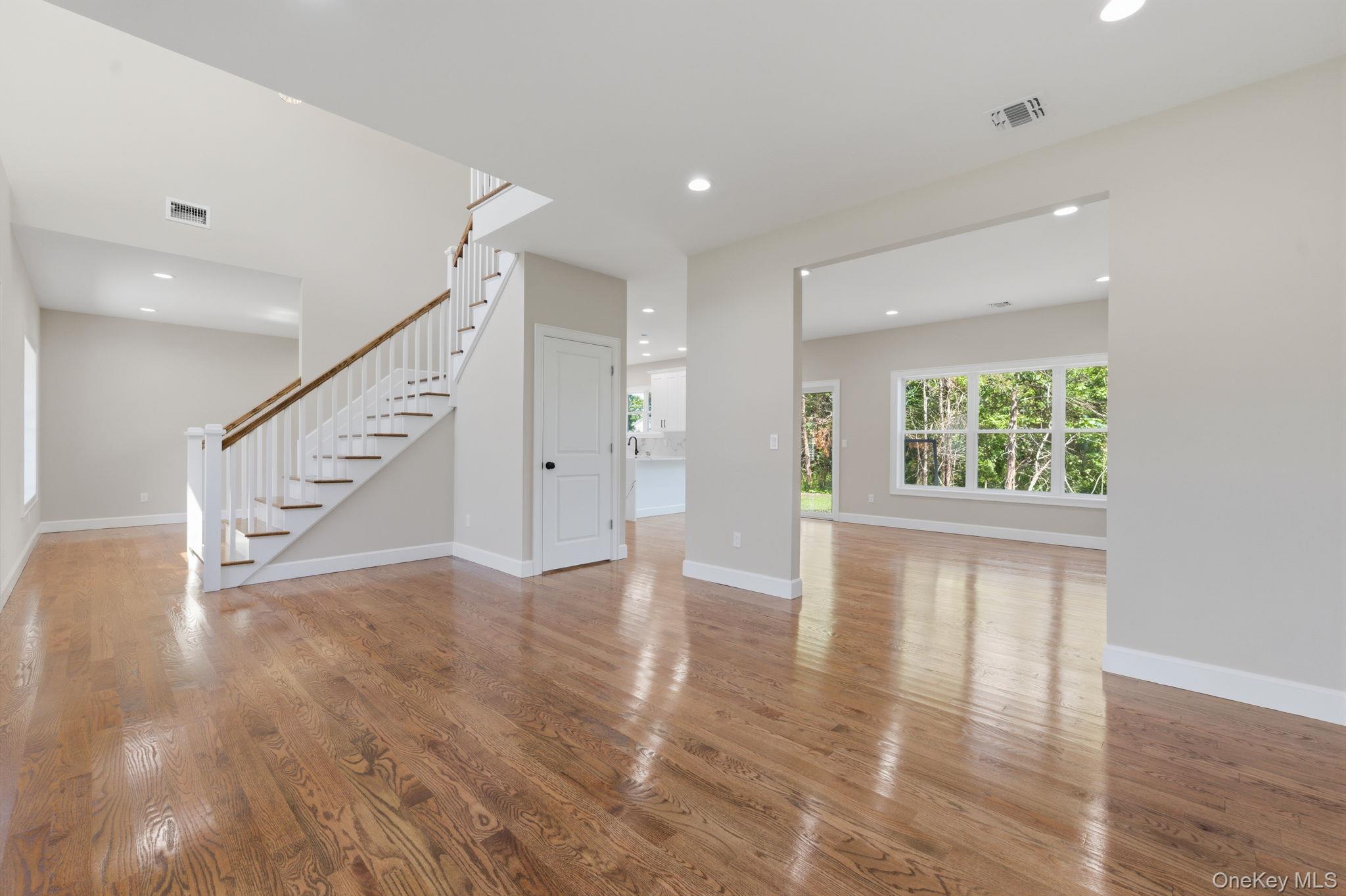 11 Henry Avenue Property Photo 5