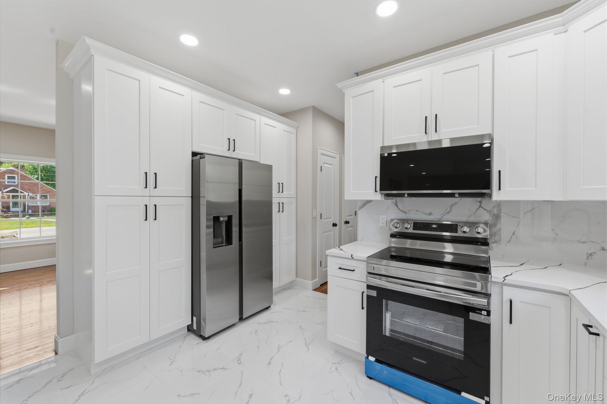 11 Henry Avenue Property Photo 8