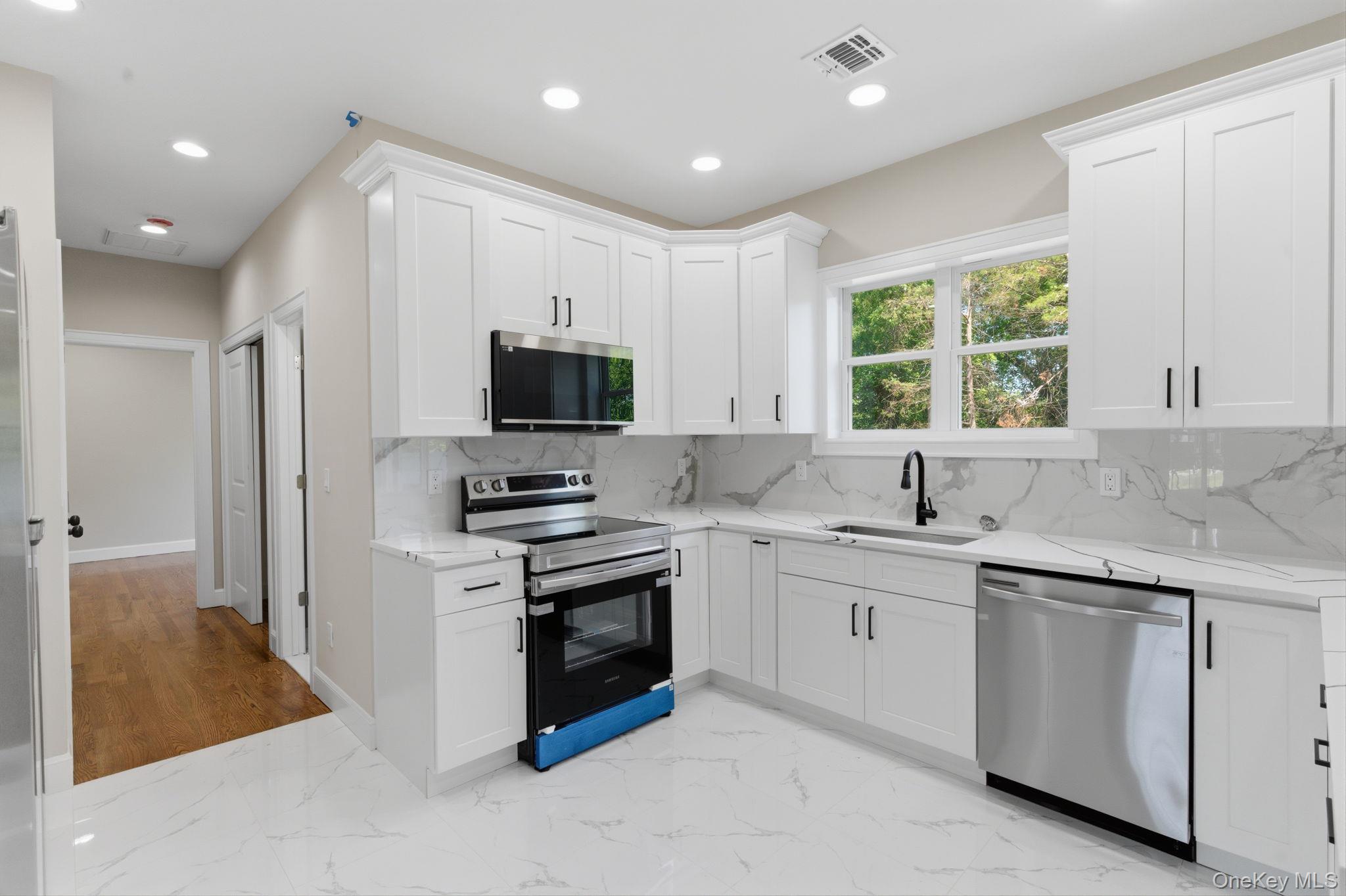 11 Henry Avenue Property Photo 9