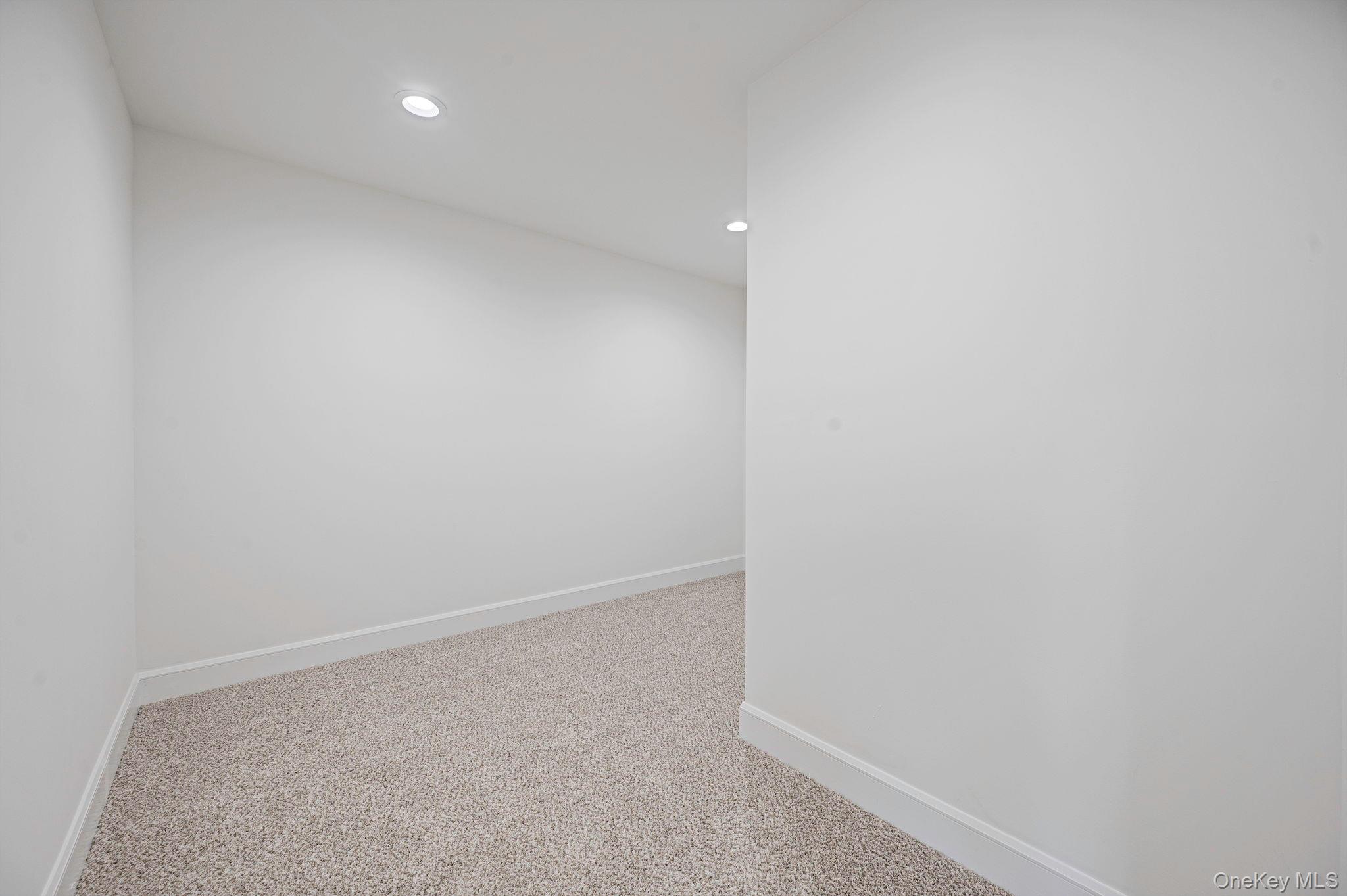 11 Henry Avenue Property Photo 32