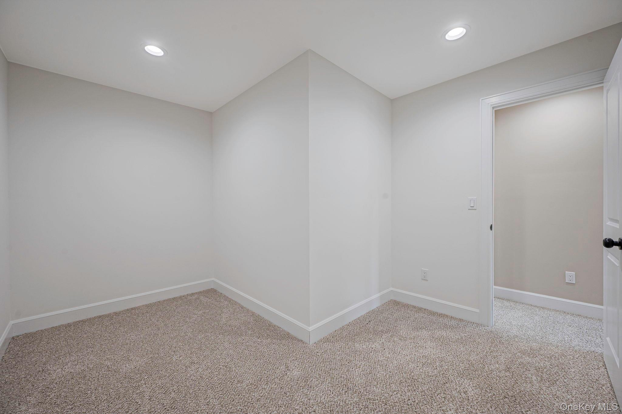 11 Henry Avenue Property Photo 33