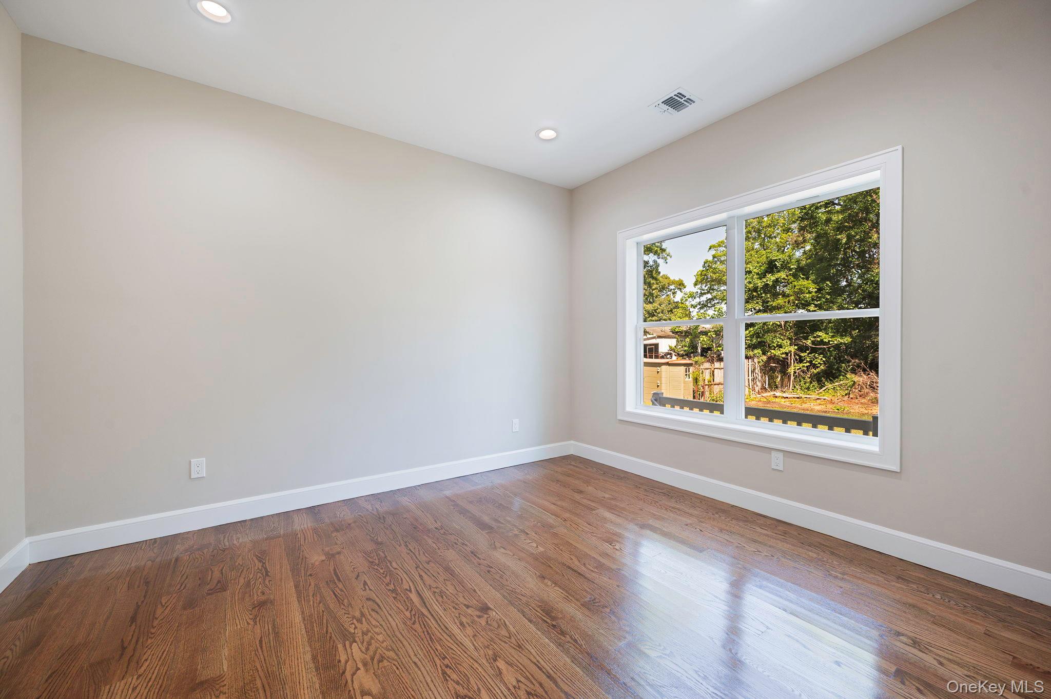 11 Henry Avenue Property Photo 39