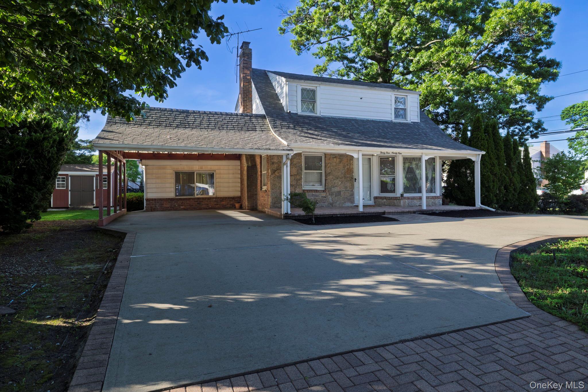 3499 Woodward Avenue Property Photo 3
