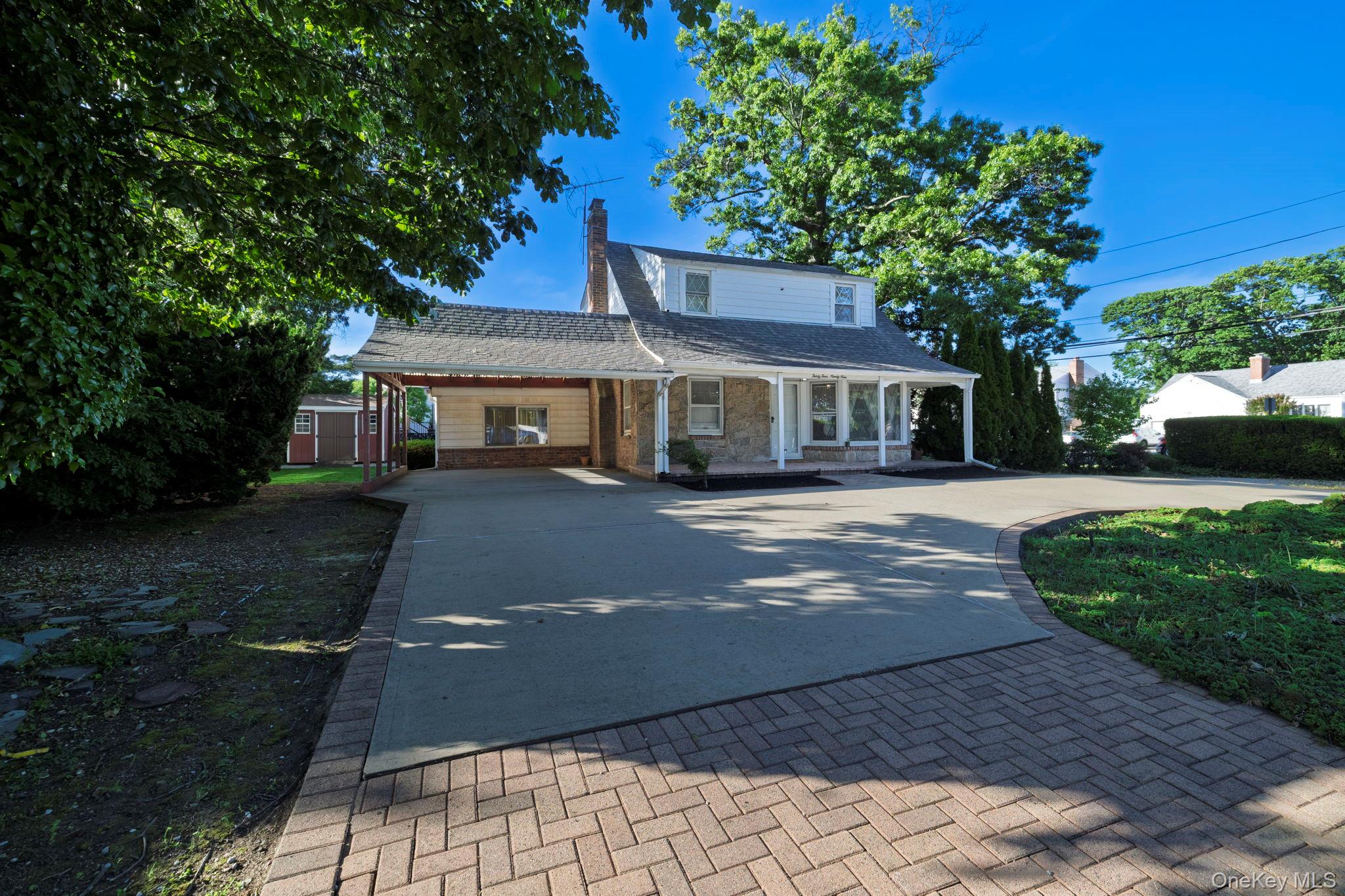 3499 Woodward Avenue Property Photo 4