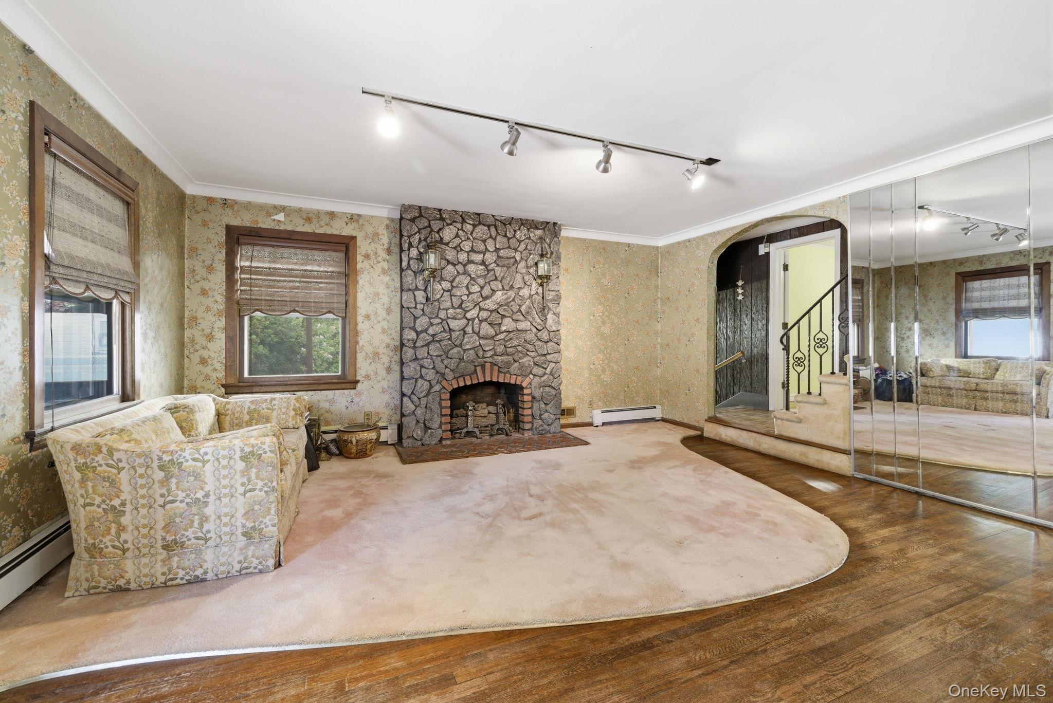 3499 Woodward Avenue Property Photo 8