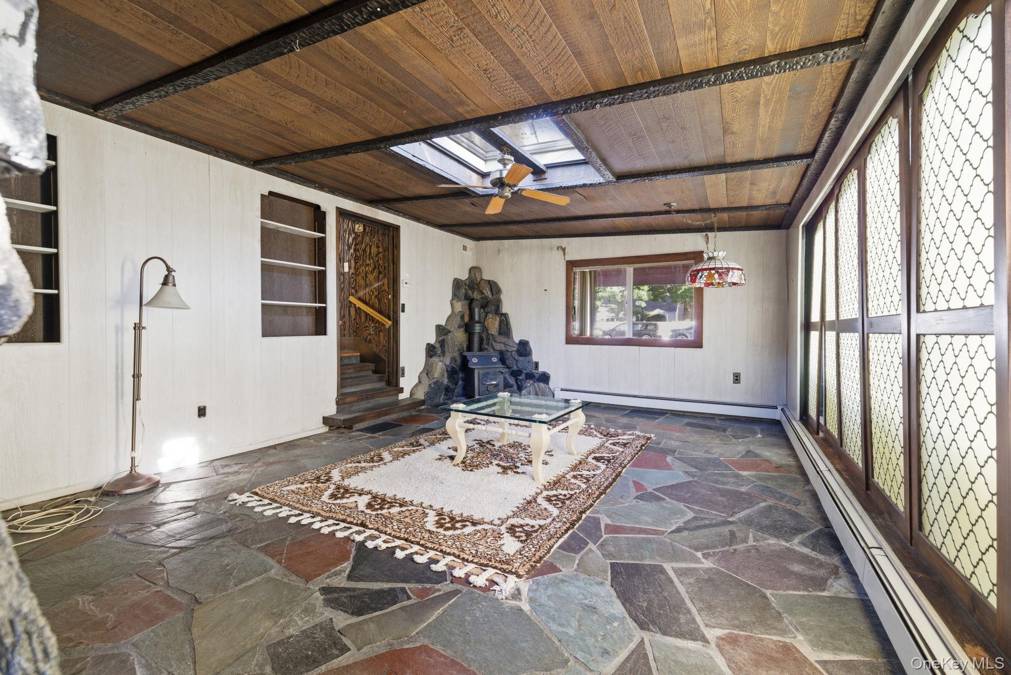3499 Woodward Avenue Property Photo 18