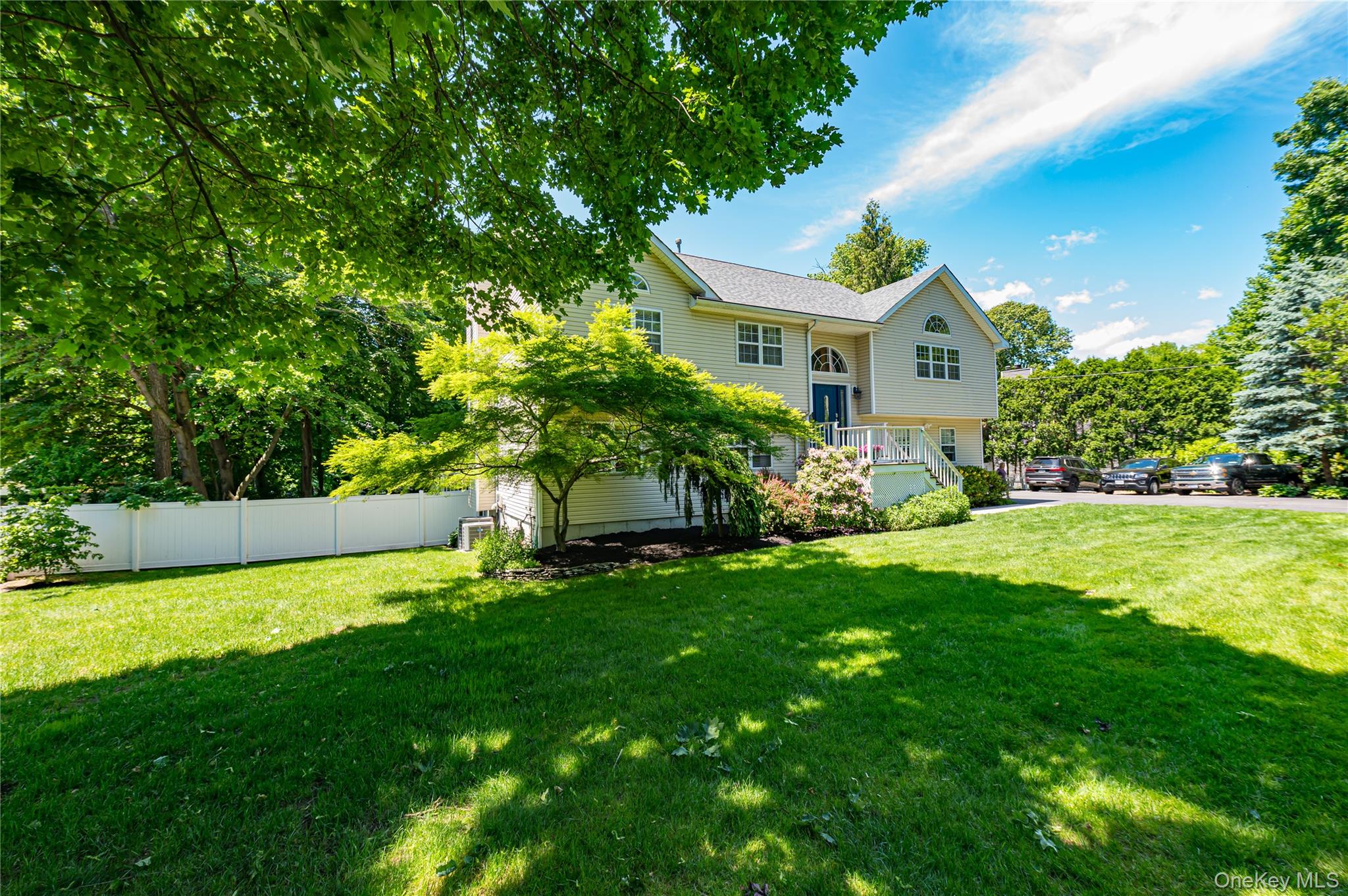 94 Woodhull Road Property Photo 3