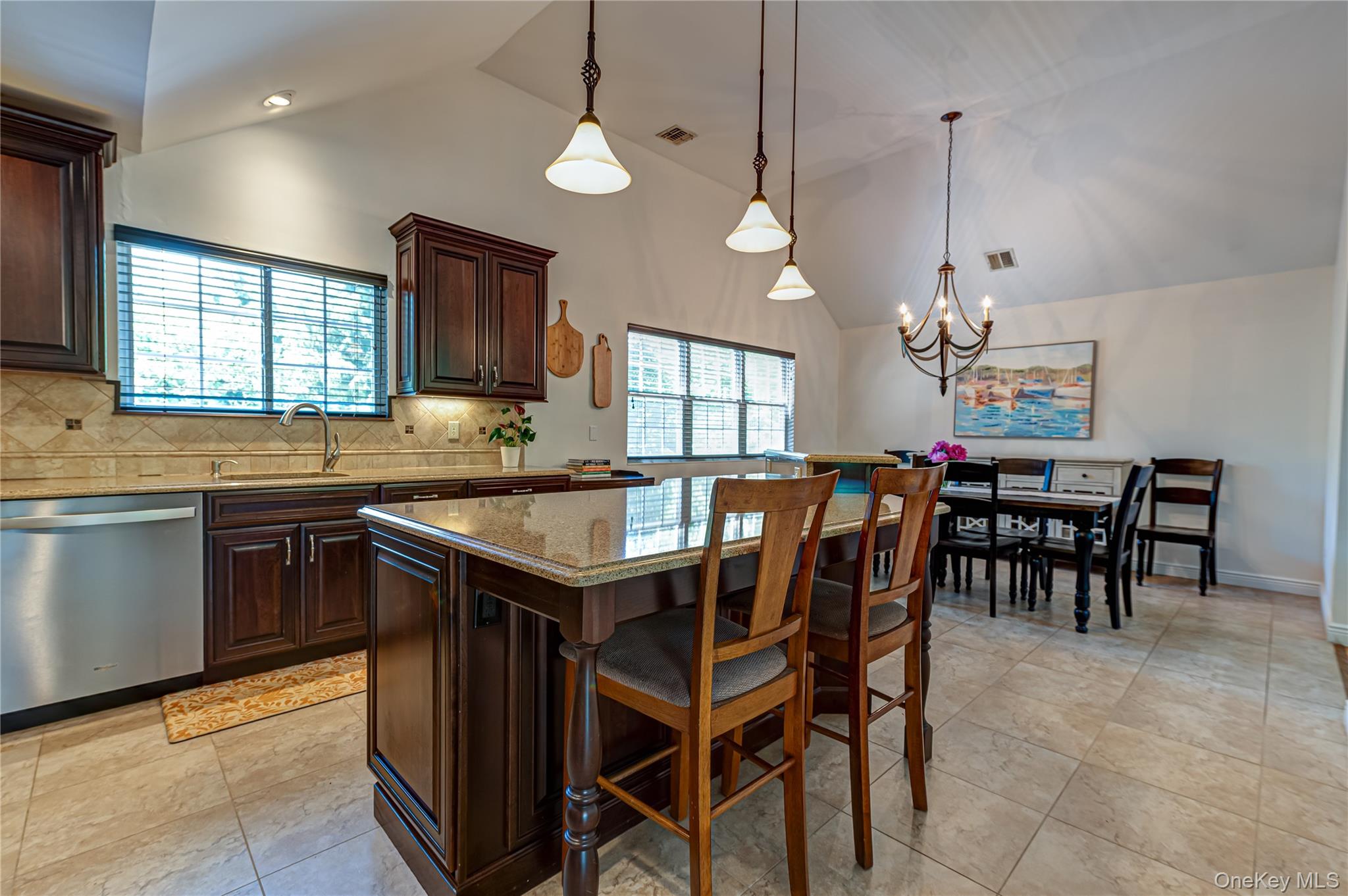 94 Woodhull Road Property Photo 4