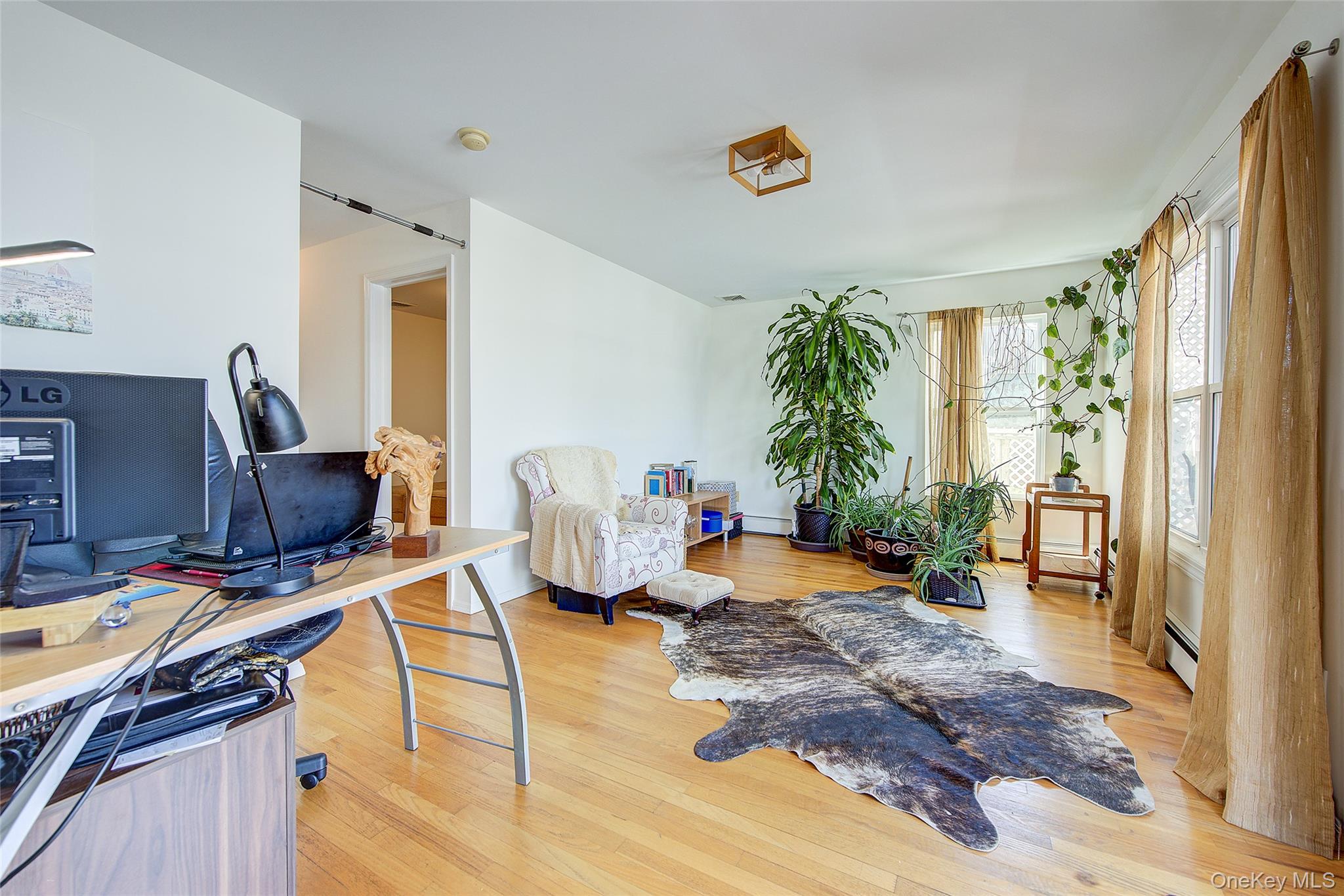 913 Arctic Street Property Photo 6