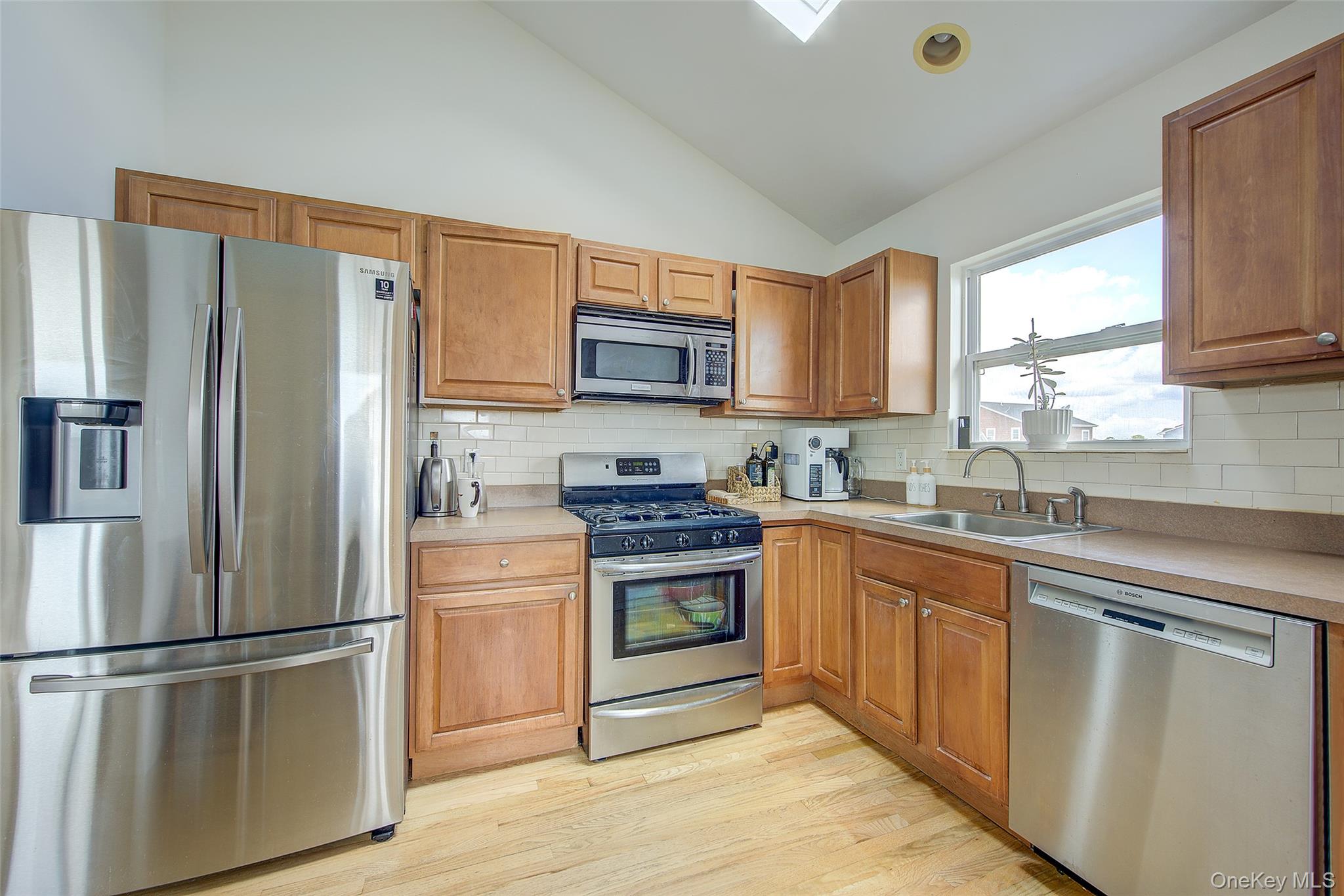 913 Arctic Street Property Photo 15