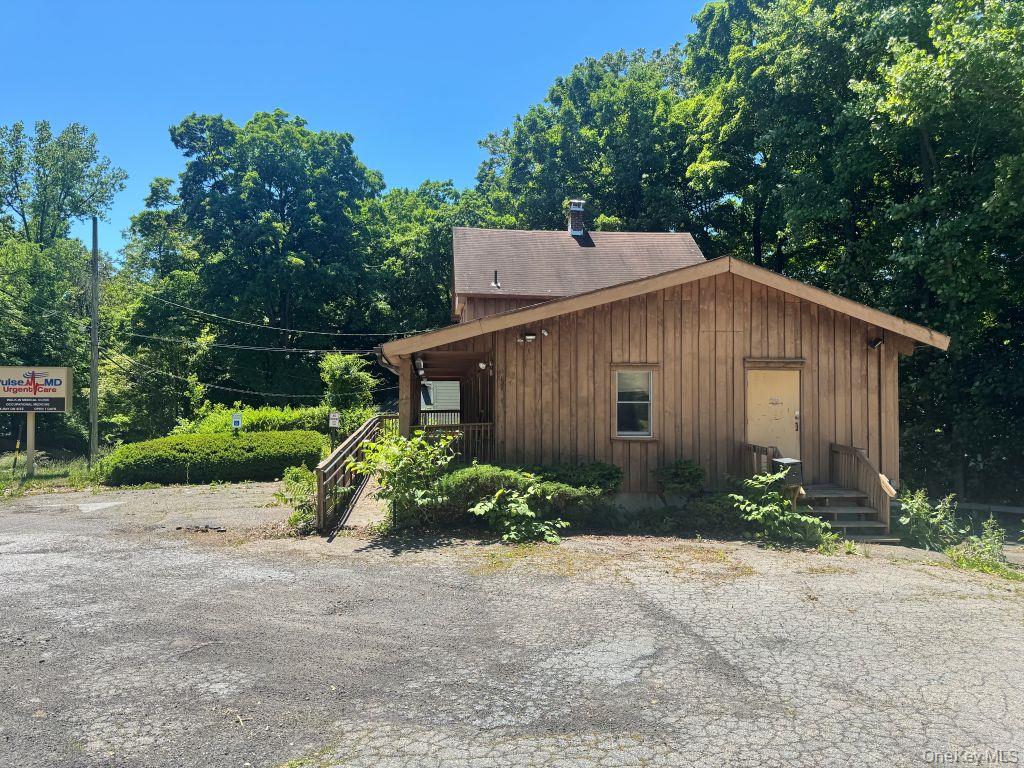 3244 Main Street Property Photo 3