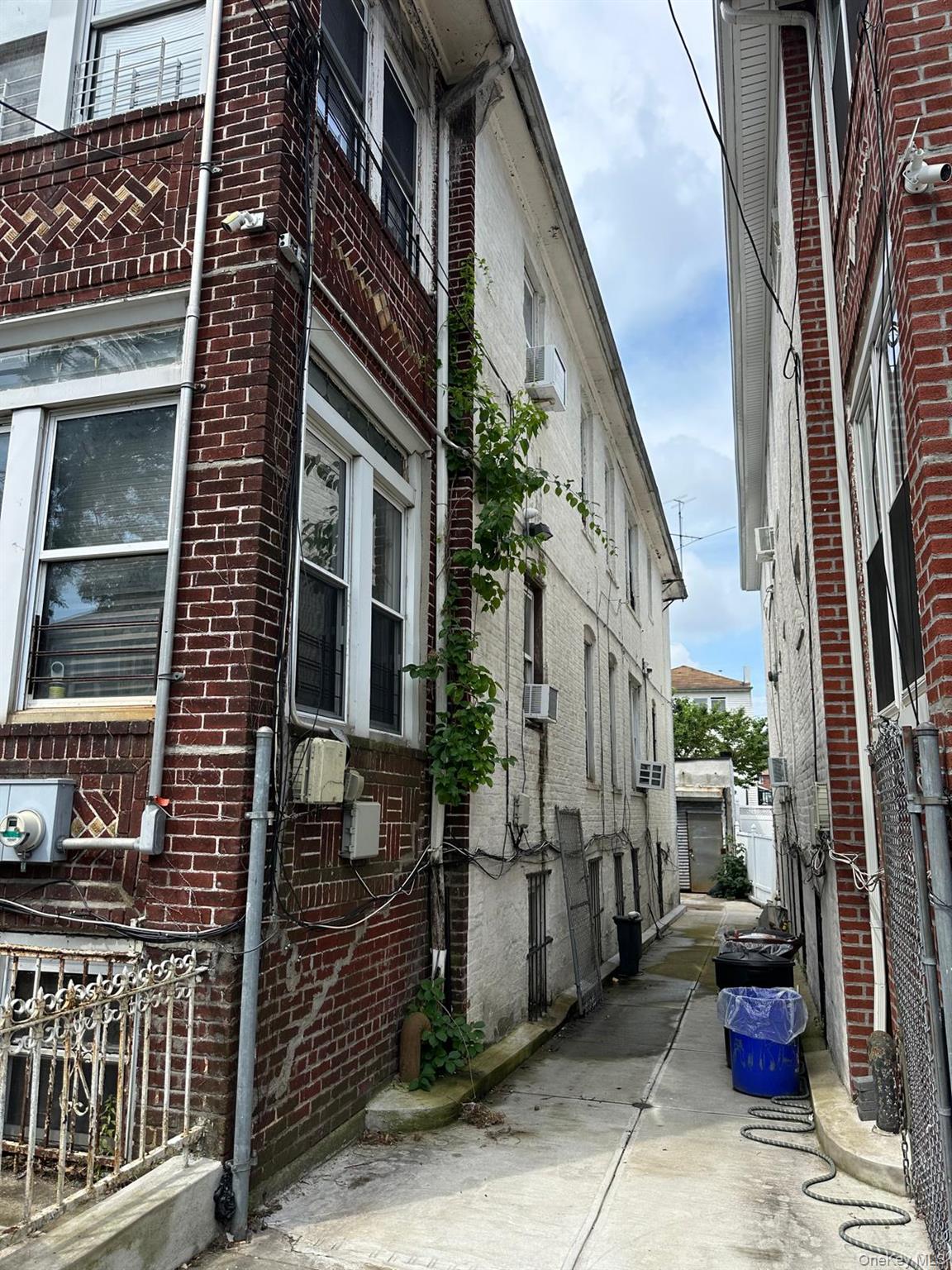320 Atkins Avenue Property Photo 18