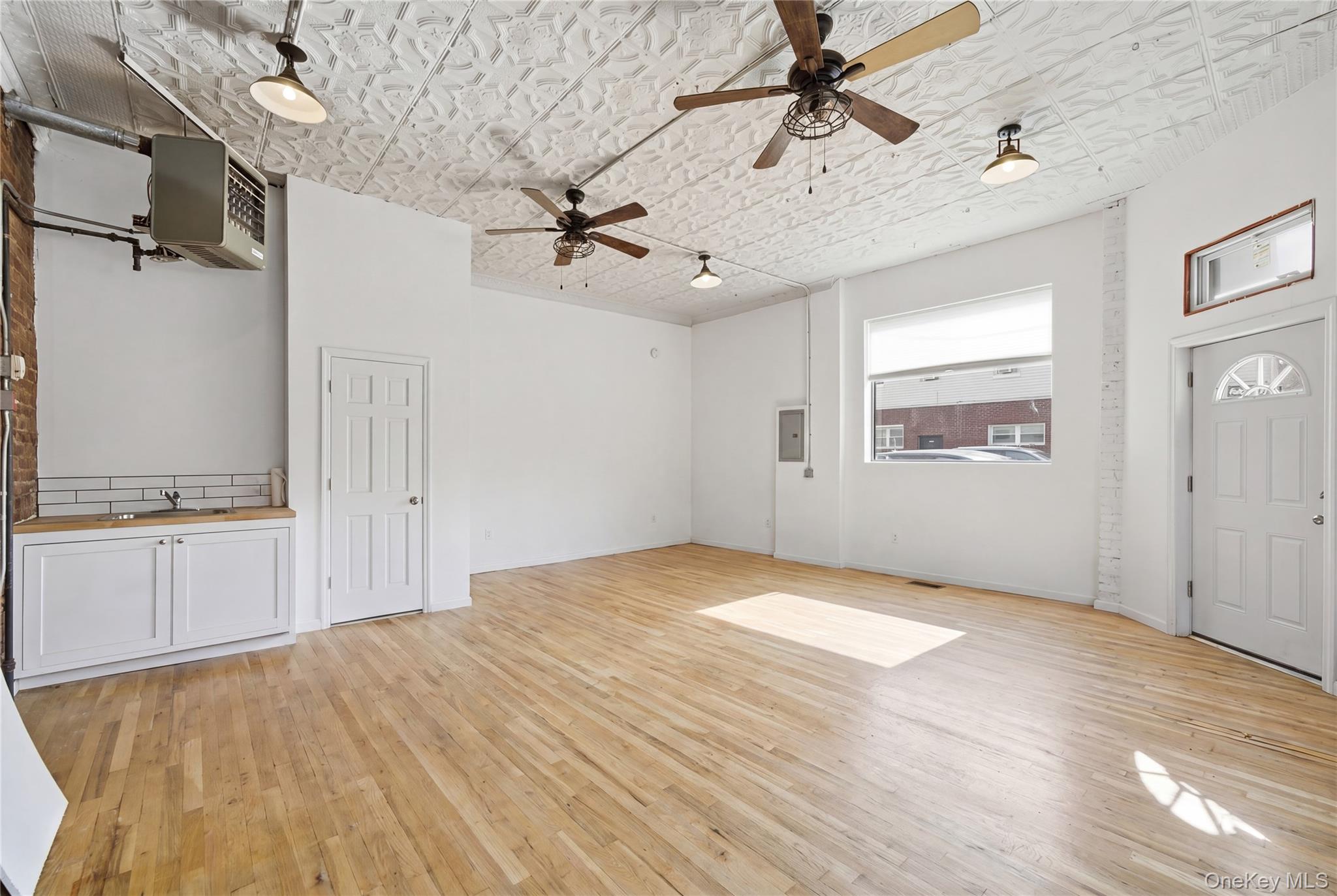 6803 76th Street Property Photo 6