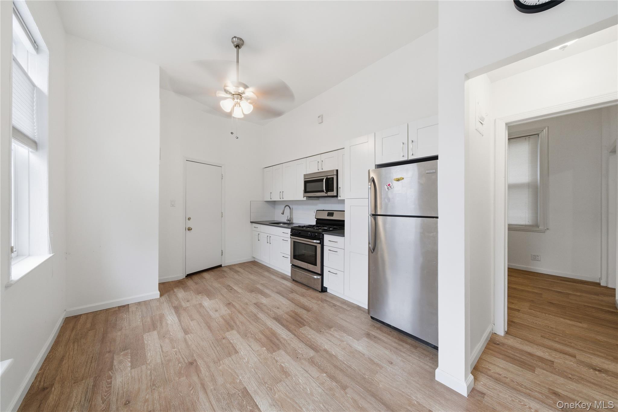 6805 76th Street Property Photo 2