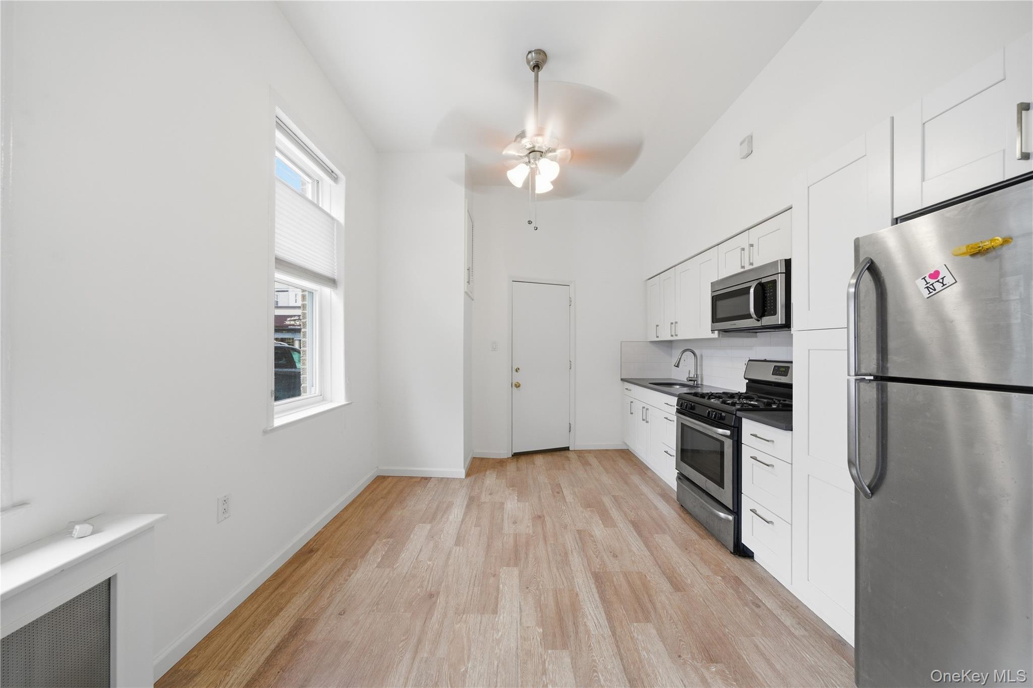 6805 76th Street Property Photo 3