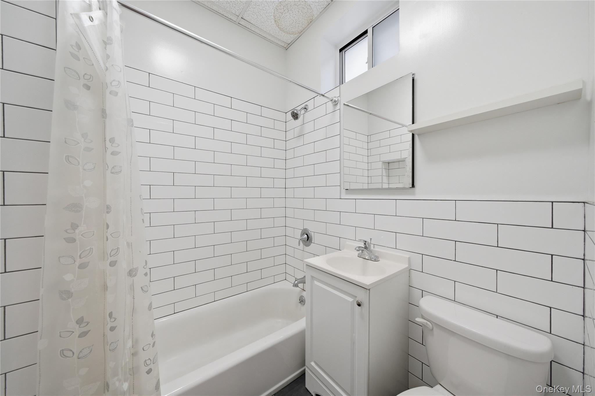 6805 76th Street Property Photo 5