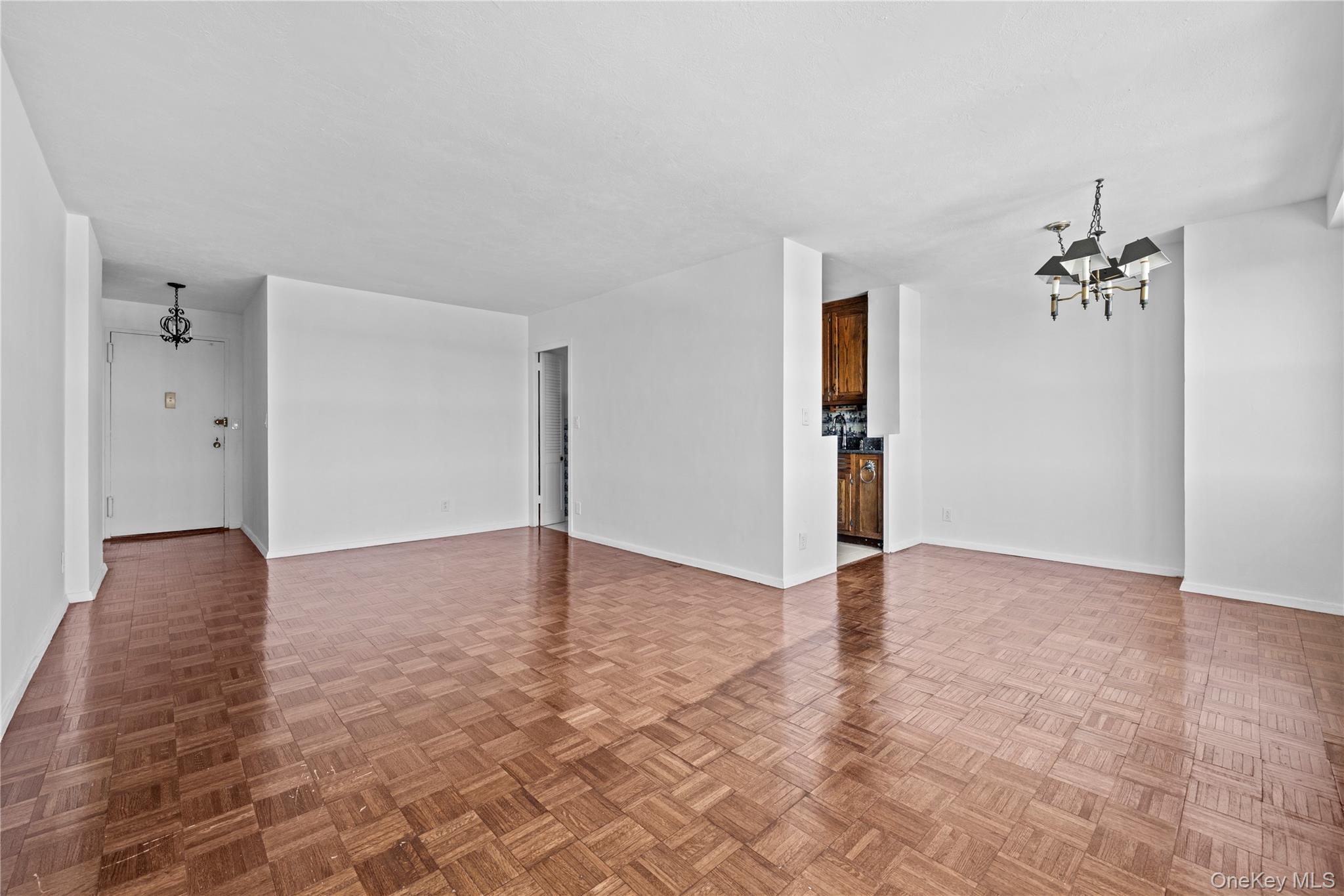 555 Kappock Avenue 21k Property Photo 3