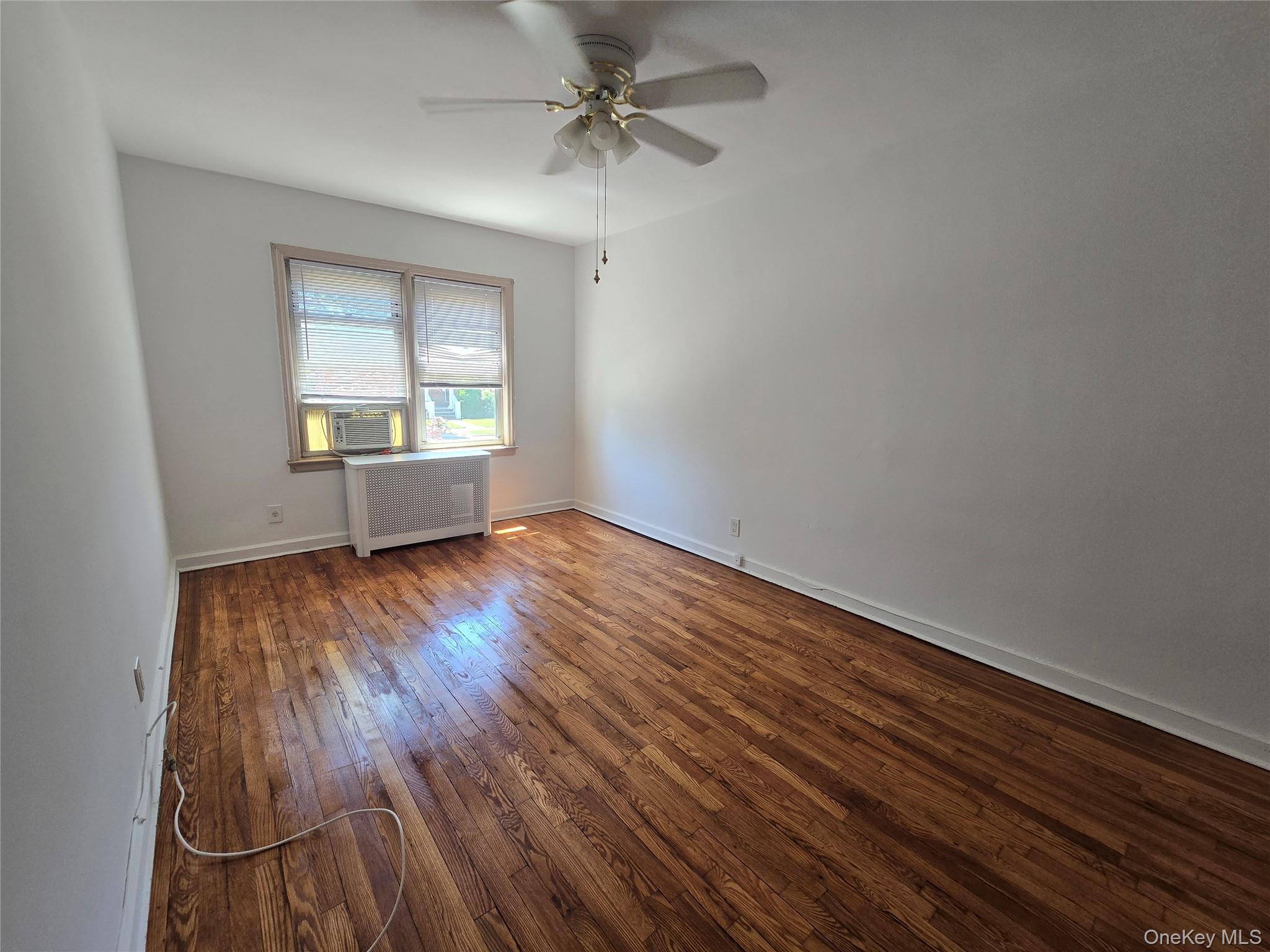 209-43 35 Avenue A Property Photo 6