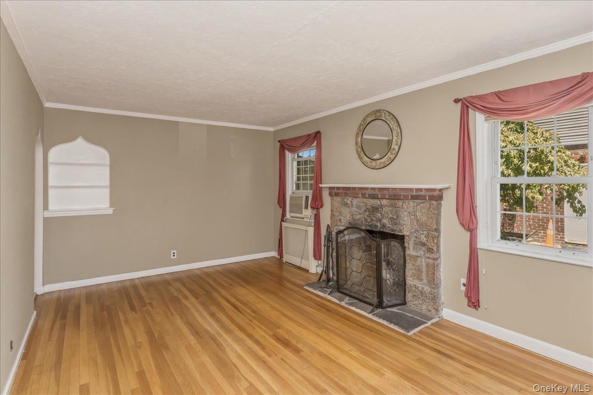 588 Adams Avenue Property Photo 5