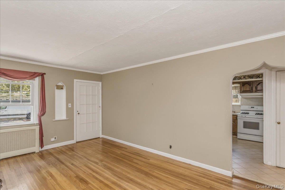 588 Adams Avenue Property Photo 7
