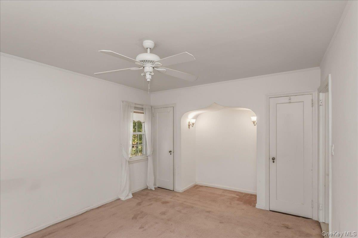 588 Adams Avenue Property Photo 10
