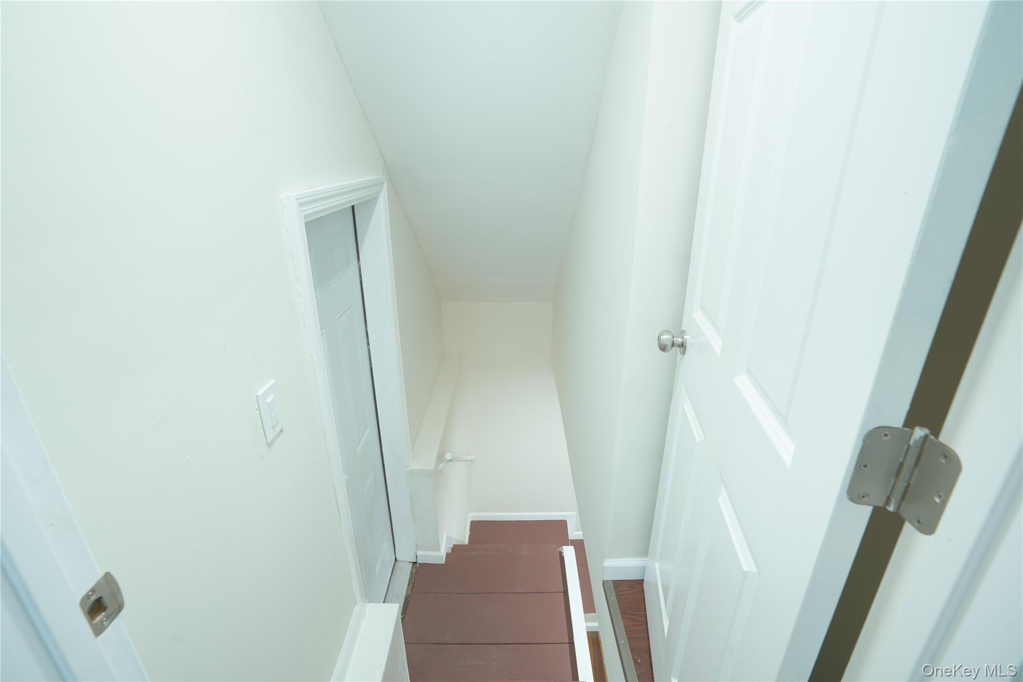 144 Carleton Avenue Property Photo 30