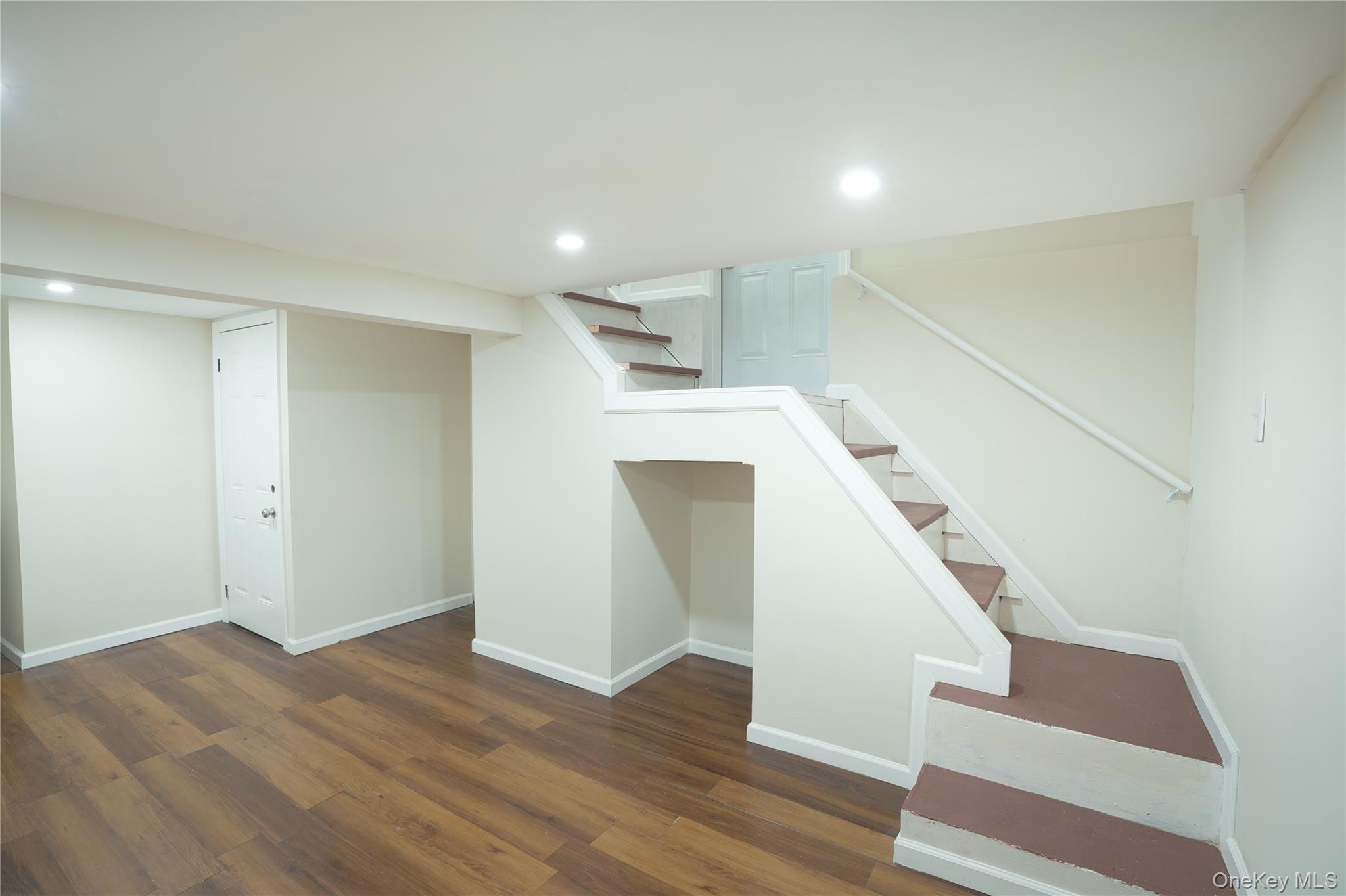 144 Carleton Avenue Property Photo 31