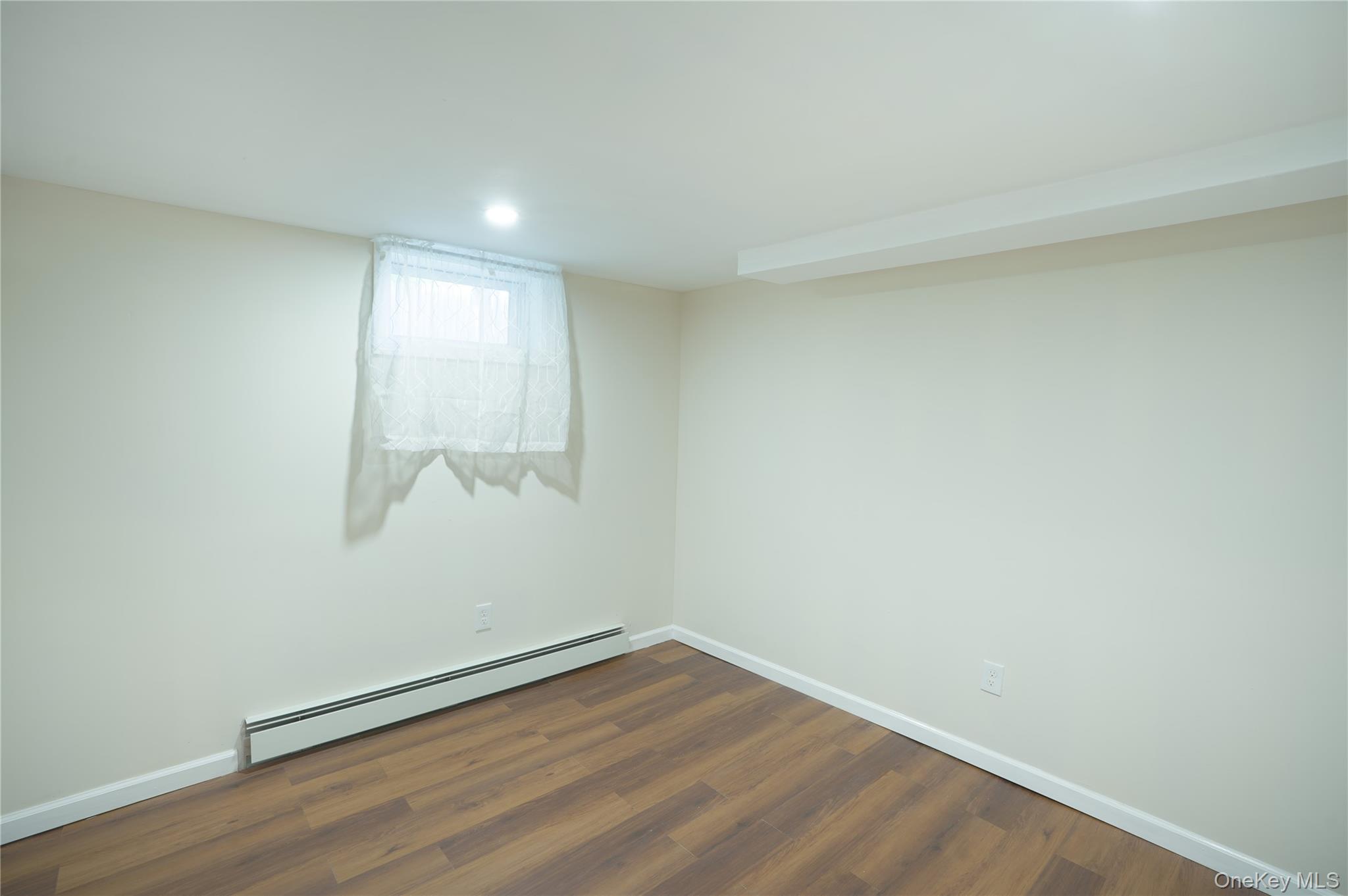 144 Carleton Avenue Property Photo 34