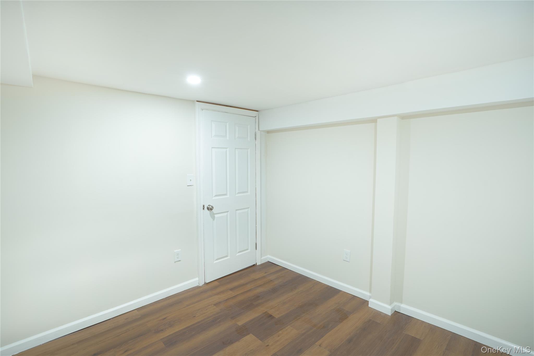 144 Carleton Avenue Property Photo 35