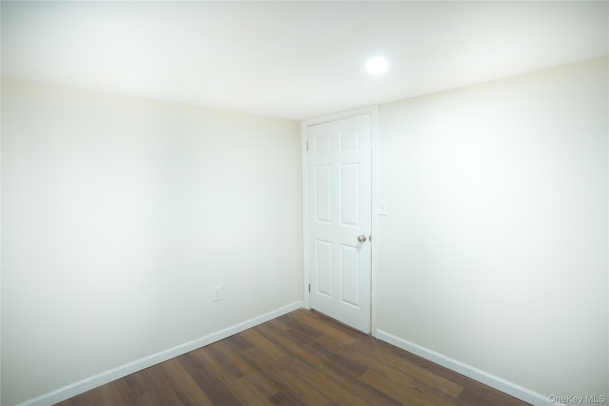 144 Carleton Avenue Property Photo 37